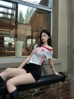 Ai吃奶酪的照片