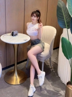 李露的照片