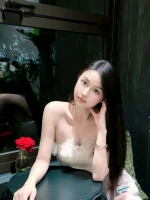 草莓尖尖的照片