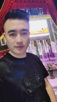 深情的大叔的照片
