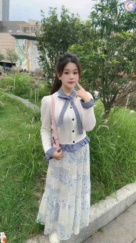 小莉妹妹的照片