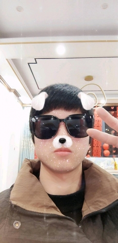 顾柒的照片
