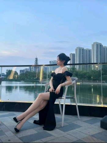 妮妮nrt的照片
