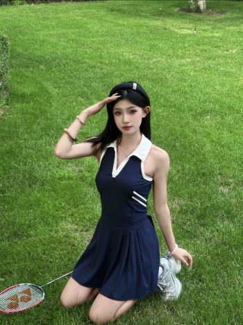 Ai吃奶酪的照片