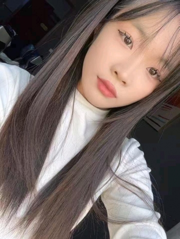 李云朵的照片