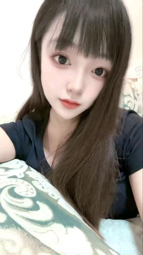 爱睡觉的琪琪的照片