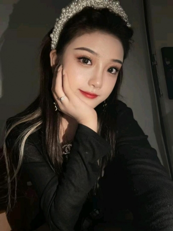 杨玉寰的照片