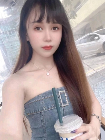 璐璐爱睡觉的照片