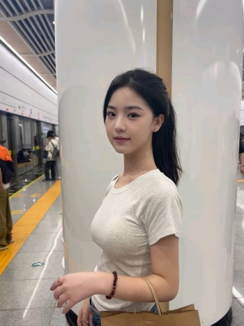 佩奇的照片