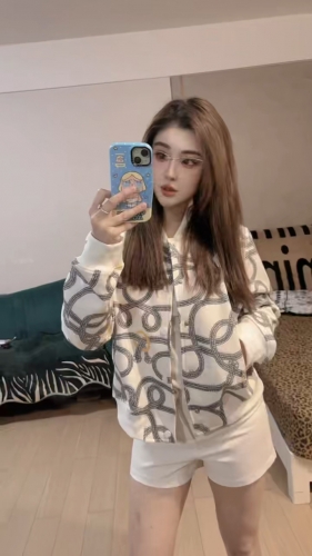 YK丽娜的照片