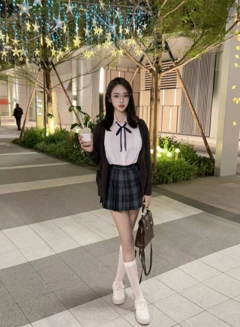 璐璐爱睡觉的照片
