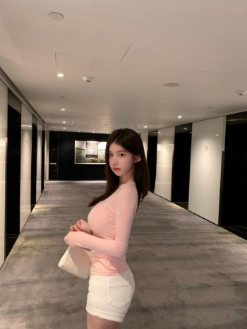 猫系女友的照片