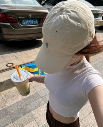 李安诺的照片