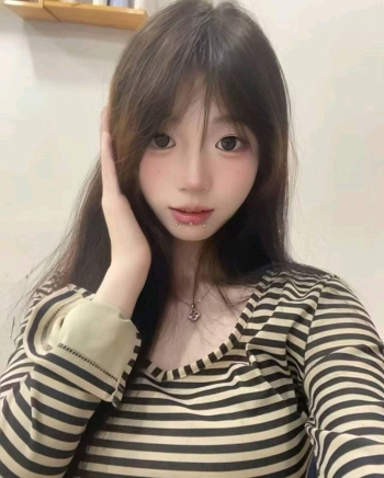 李安诺的照片
