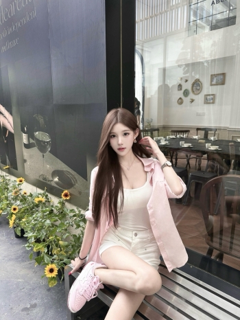 小C奈奈的照片
