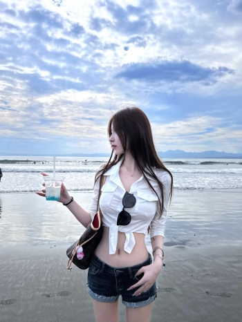 小C奈奈的照片