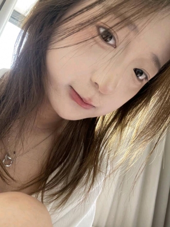 秋月月的照片