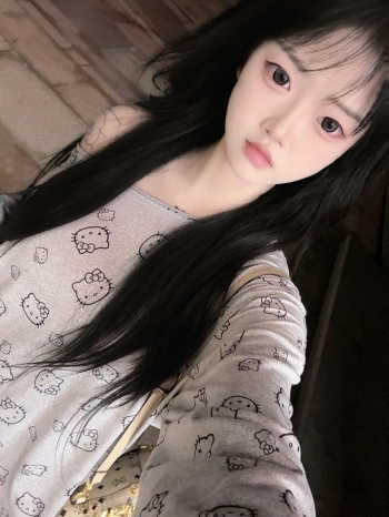 小晴超乖的照片