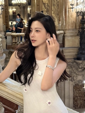 许婉儿的照片