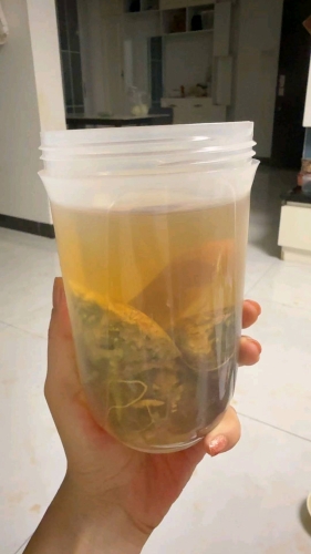 盯嘟嘟的照片