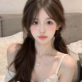 李欣的照片