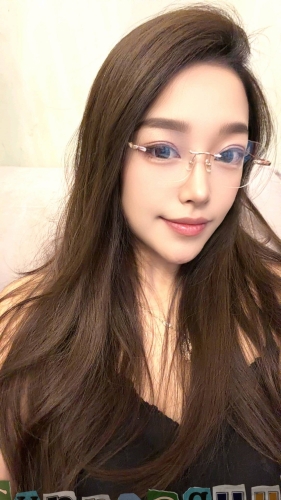李鲤的照片