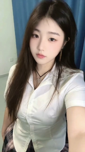 可可爱吃糖的照片