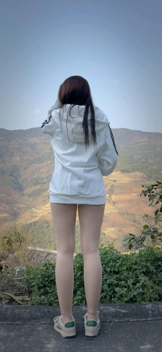 嘴角上的小梨涡的照片