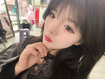 李咳咳的照片
