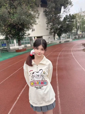 锦鲤附体小妹崽的照片
