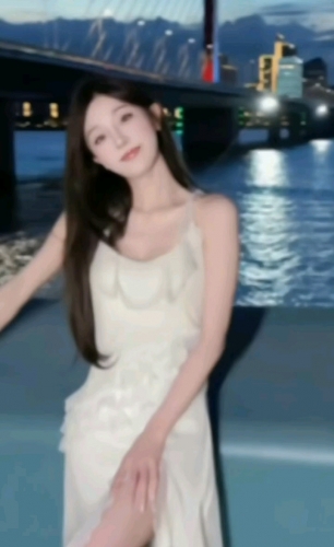 于彤的照片