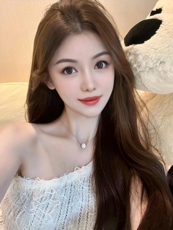 我的乖乖女的照片