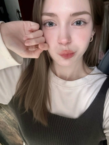安.娜的照片