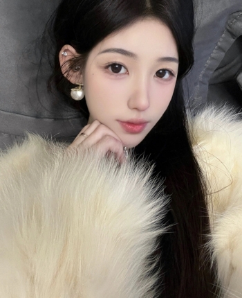 小C奈奈的照片