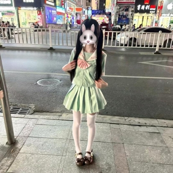 郁屿的照片