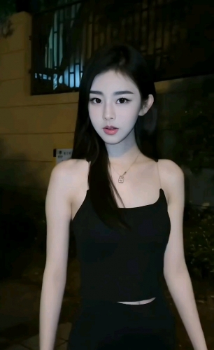 于彤的照片