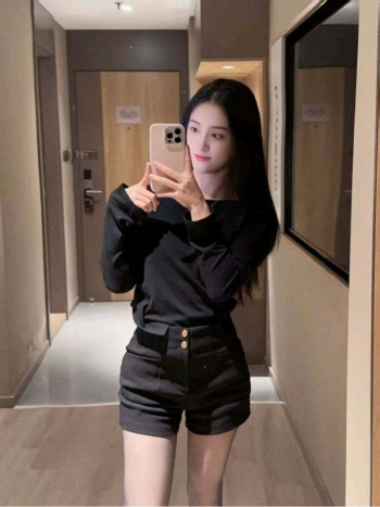 锦鲤附体小妹崽的照片