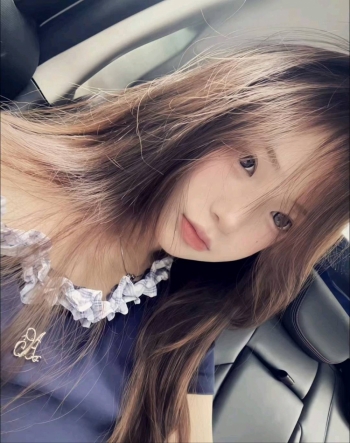 晴饱饱的照片