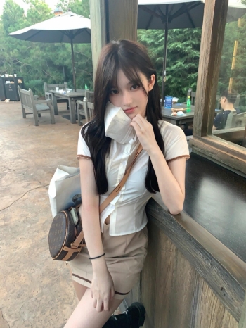 兰蓝的照片
