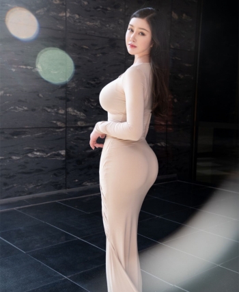 韩楠汐小卡戴珊的照片