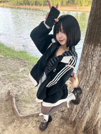 唯洛的照片