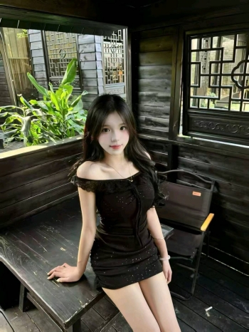 淡若清清的照片