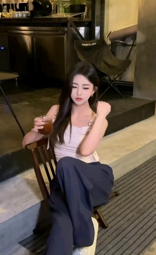 于彤的照片