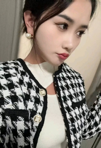 李奈儿的照片