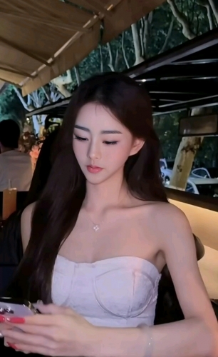 于彤的照片