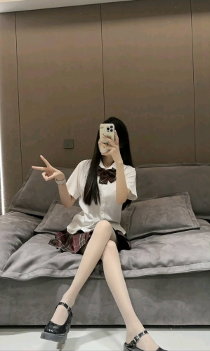 甘露寺蜜璃的照片