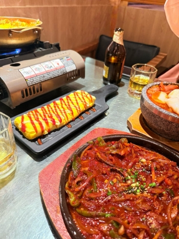 吃枣发财的照片