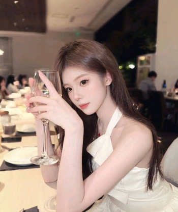 晓晴很乖的照片