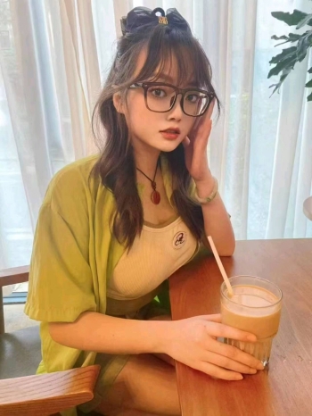 依依陌的照片