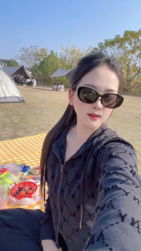 云朵上的棉花糖的照片